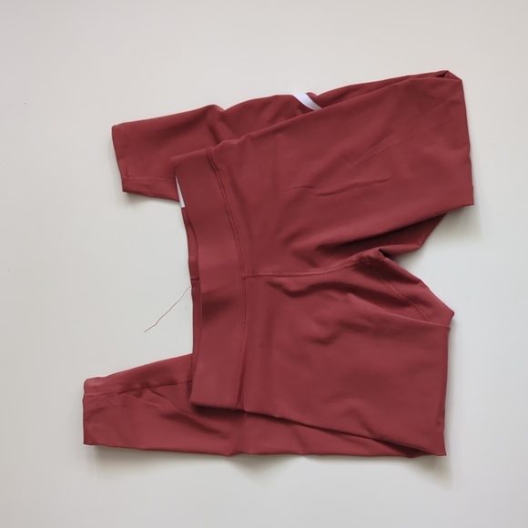 Nike Sportswear Essential Swoosh Midrise Leggings Regular, Plus Size - Picture 2 of 6